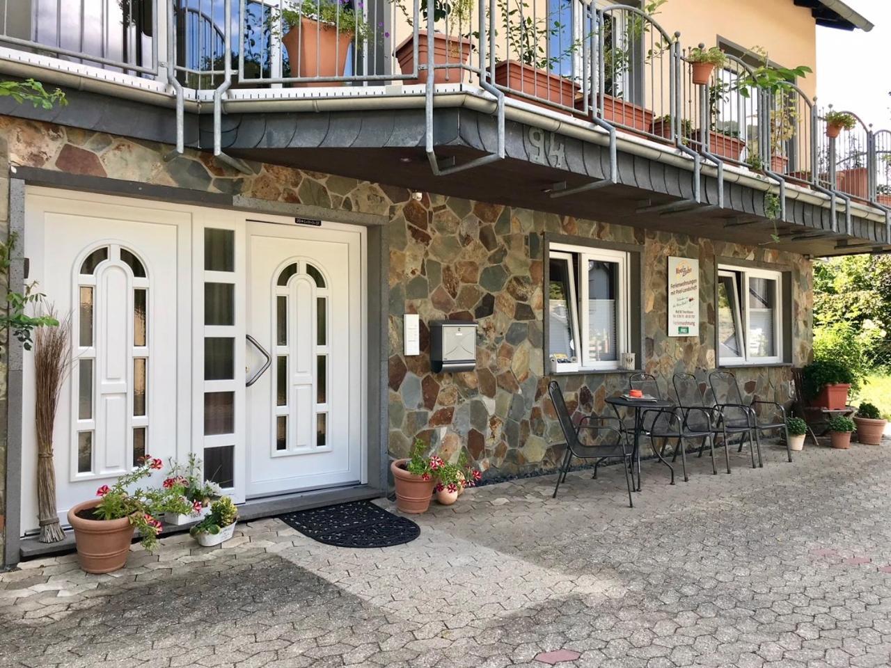 Residenz Moselzauber - Ferienwohnungen Mit Pool Landschaft Ernst Zewnętrze zdjęcie